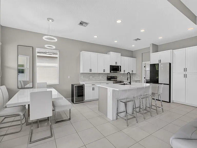 16293 Melogold Dr — Photo 14