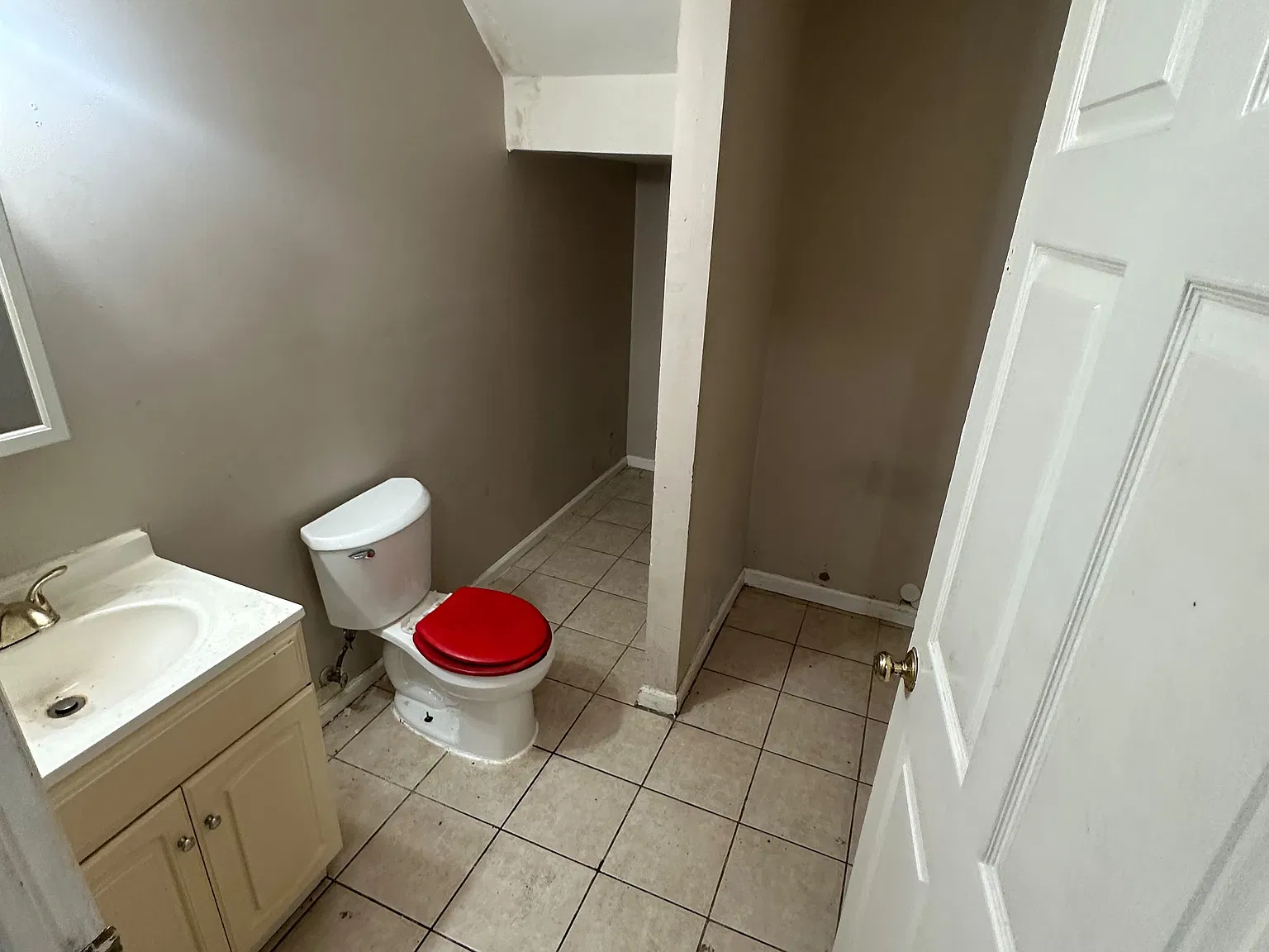 5 bed, $3,500 — Photo 3