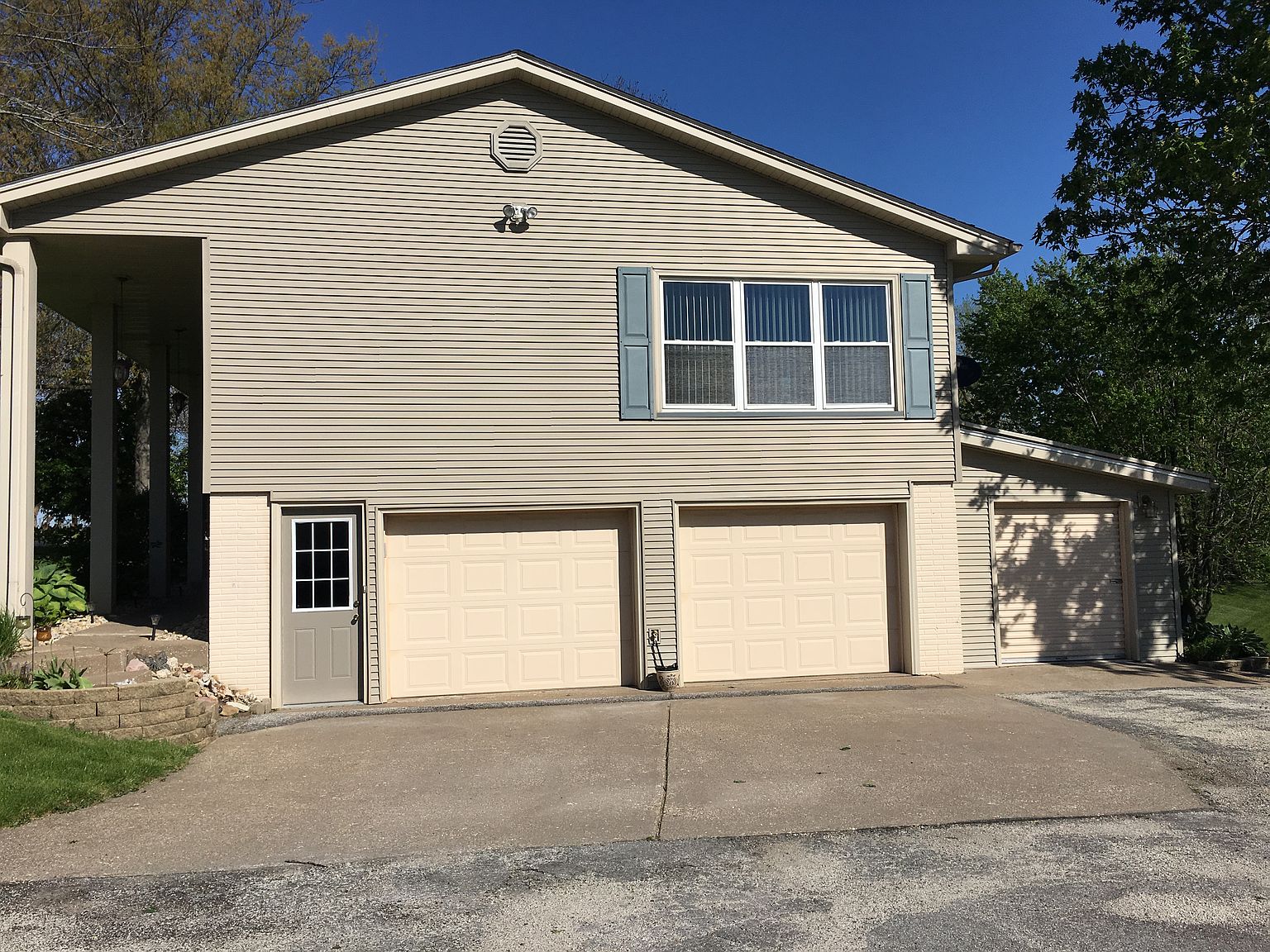 23 Lake Lynnwood, Lynn Center, IL 61262 Zillow