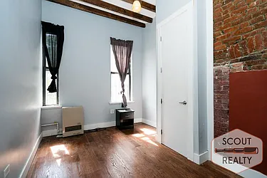 Rented by SCOUTBK.COM