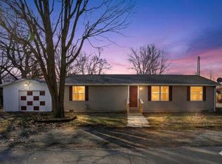 215 Barton St, Ashley, OH 43003