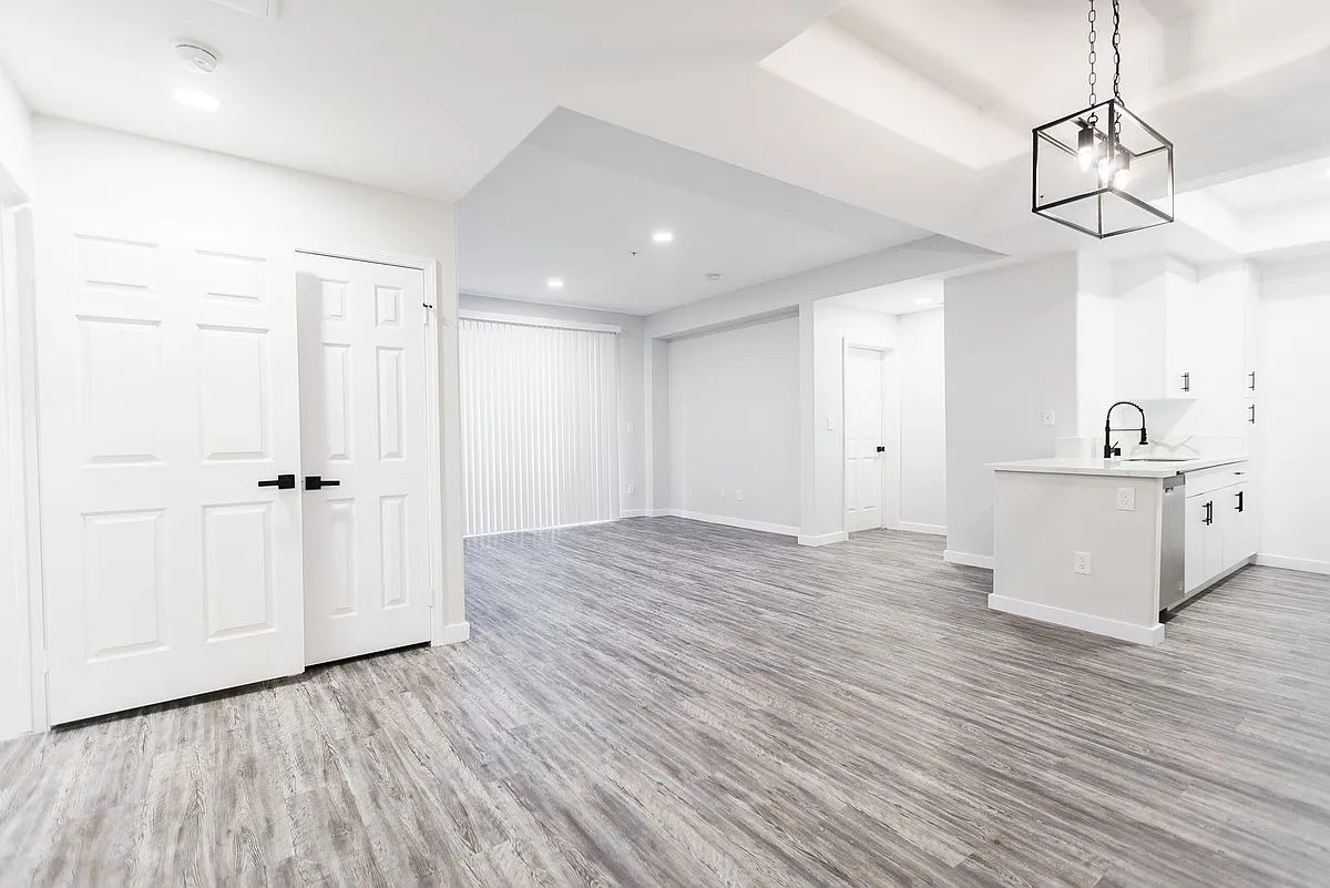 Floor plan 102