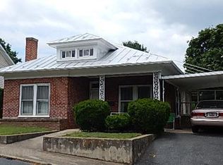 110 Austin Ave, Staunton, VA 24401