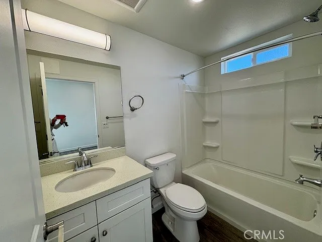 1210 1/2 Fedora St — Photo 23