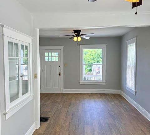 4th image of 2416 Broadway