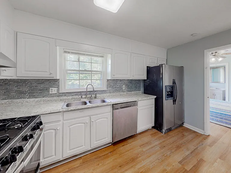 Wilburn Dr SW — Photo 10