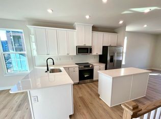 8038 Pinot Ln, Charlotte, NC 28217