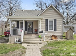 434 S Springfield St, Virden, IL 62690