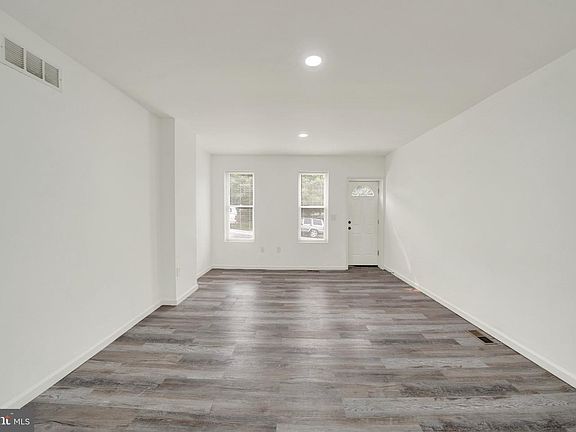 5th image of 405 N Rodney St