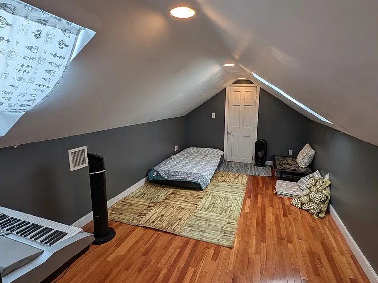 250 Riverside Ave #2 — Photo 15
