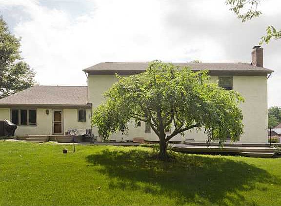 2nd image of 7822 Ashland Ct
