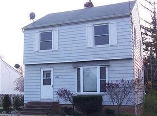 1428 Gordon Rd, Lyndhurst, OH 44124