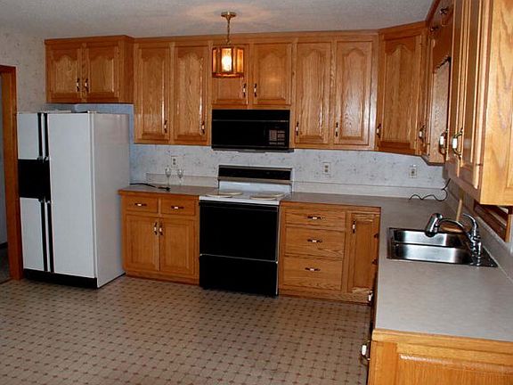 5th image of 234 Knollview Dr