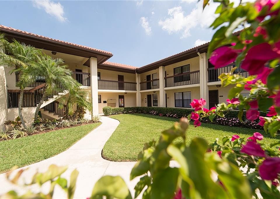 1st image of 711 SW South River Dr APT 204