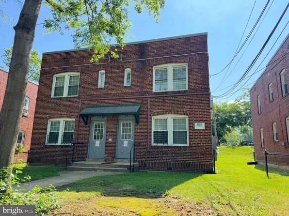 513 45th St NE, Washington, DC 20019