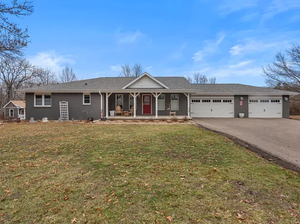 401A County Road 2500 N, Mahomet, IL 61853