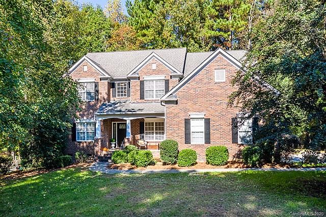 1st image of 112 Village Glen Way
