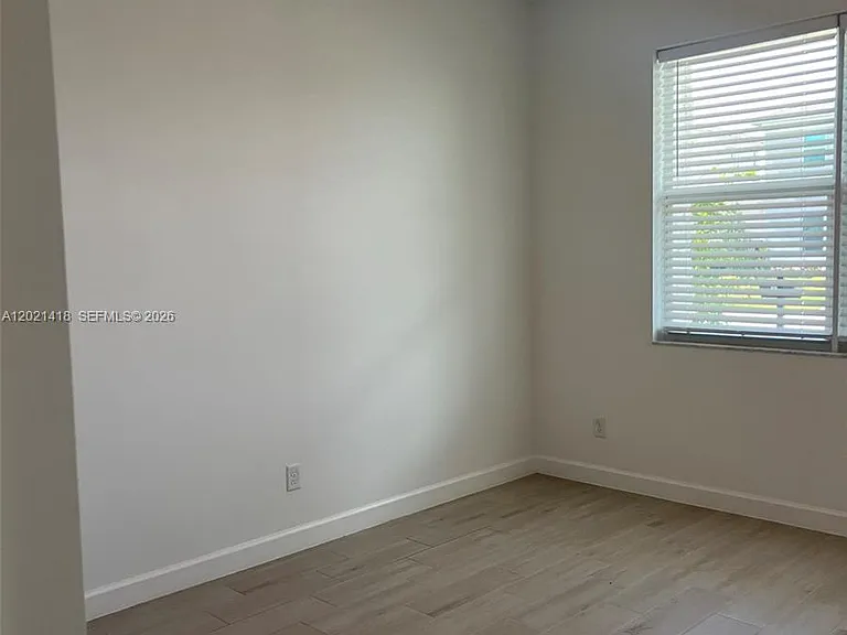 1933 E Wandering Willow Way — Photo 12
