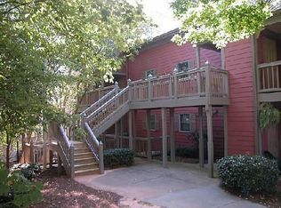 805 Abingdon Way, Sandy Springs, GA 30328