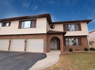 315 Dee Ct APT B, Bloomingdale, IL 60108