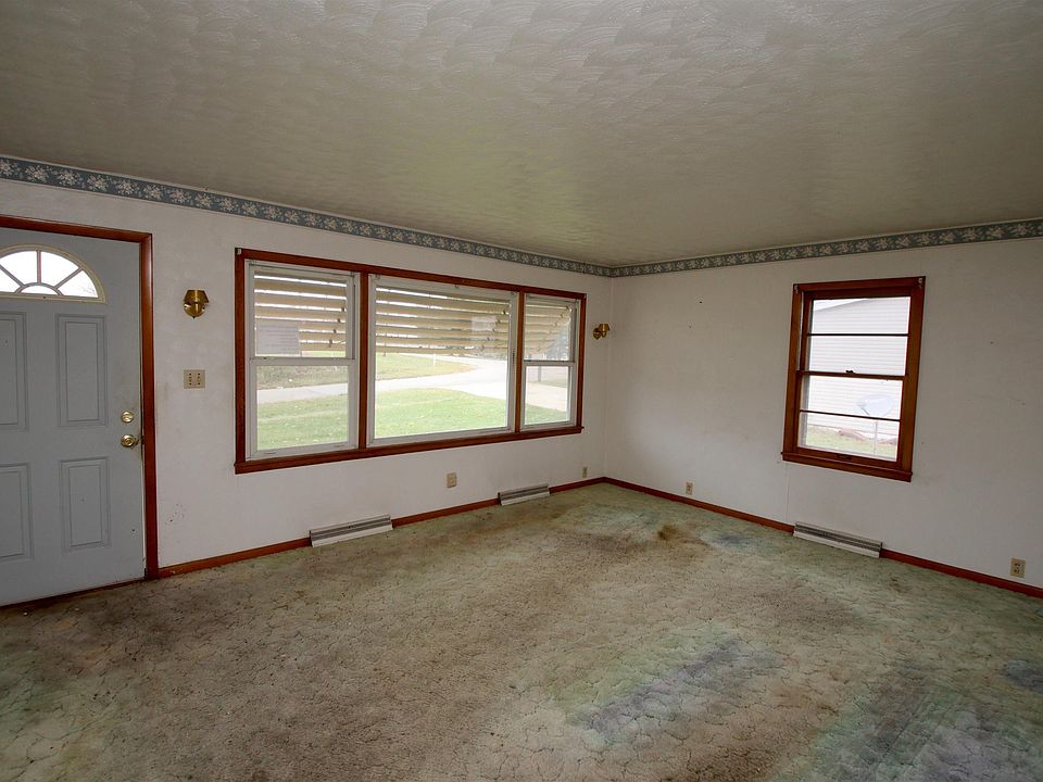 407 West St, Sparland, IL 61565 Zillow