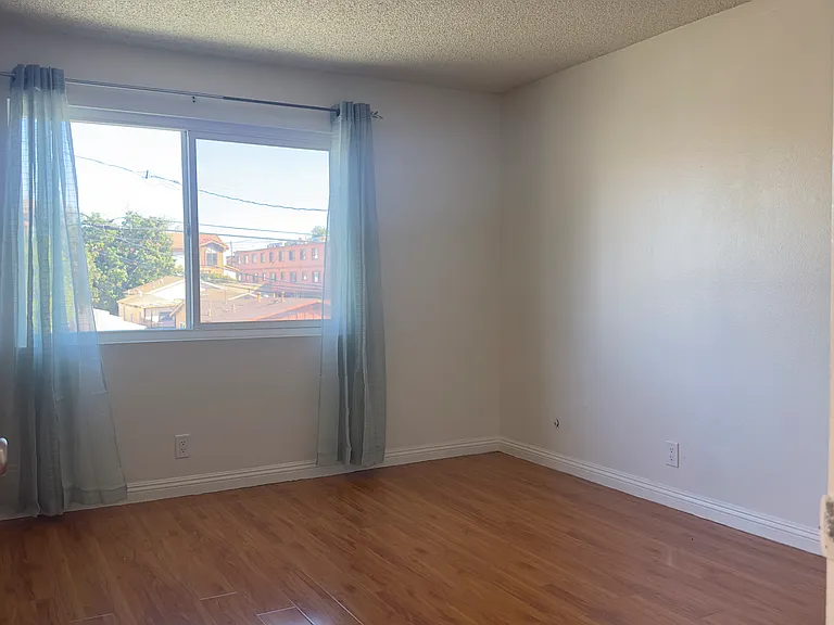 415 Pomelo Ave #F — Photo 9