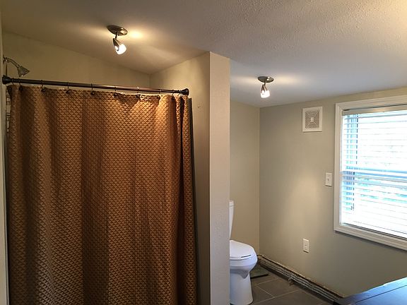 5th image of 817 River St
