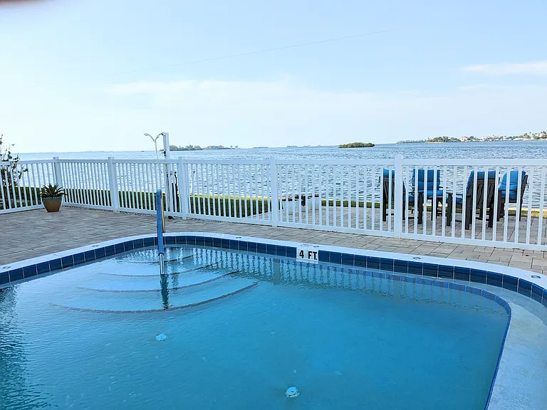 464 N Paula Dr #305 — Photo 29