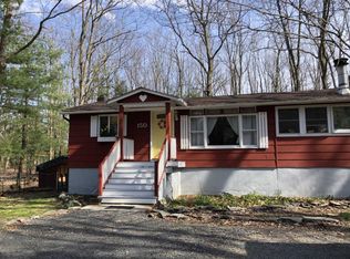150 Doolan Rd, Dingmans Ferry, PA 18328