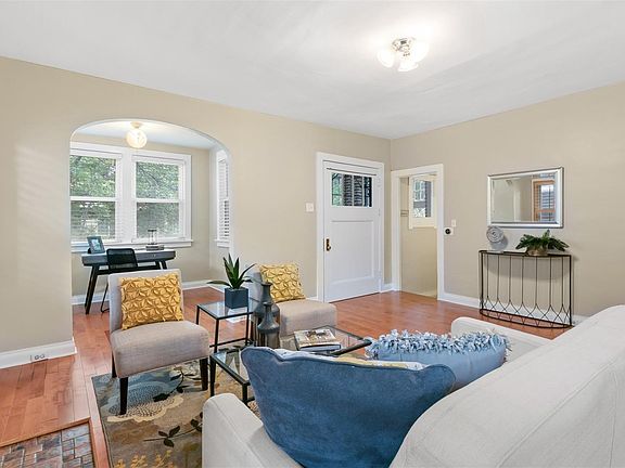 5th image of 1384 S Gaylord St