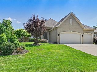 24111 W 121st St, Olathe, KS 66061