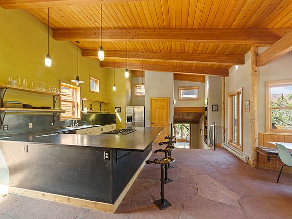5th image of 338 Taylor Ln