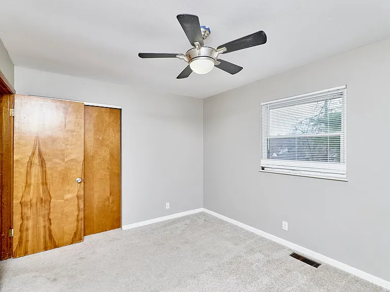 3204 Bristol Hall Dr — Photo 18