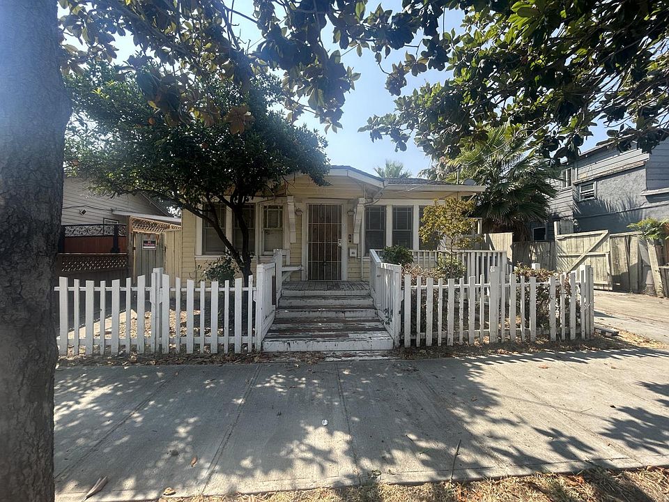 1st image of 310 Margaret St