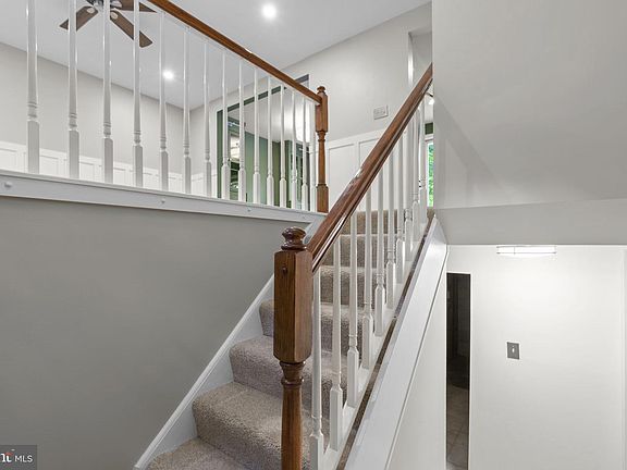 5th image of 5414 Hesperus Dr