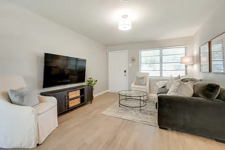 8610 Graywood Dr — Photo 8