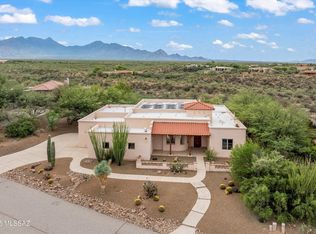 1547 S Walnut Spring Pl, Green Valley, AZ 85614