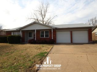 1130 N Gum Ave W, Broken Arrow, OK 74012