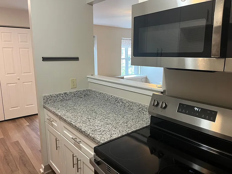 Washington Green Rentals — Photo 8