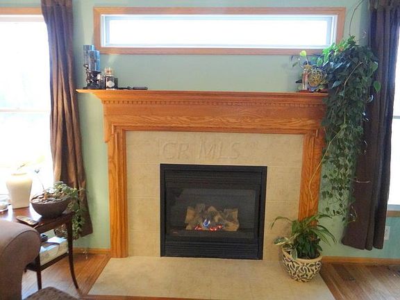 5th image of 1220 Reserve Dr
