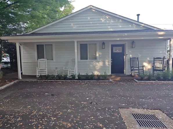 41 Valley Rd, Cos Cob, CT 06807