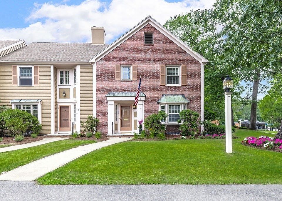 1st image of 19 Oakland Ave #19