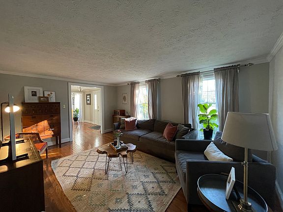 4th image of 44898 Southwood Pl