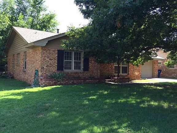 2nd image of 2200 Huntleigh Dr
