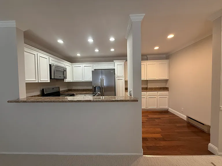 58 El Camino Real #316 — Photo 14