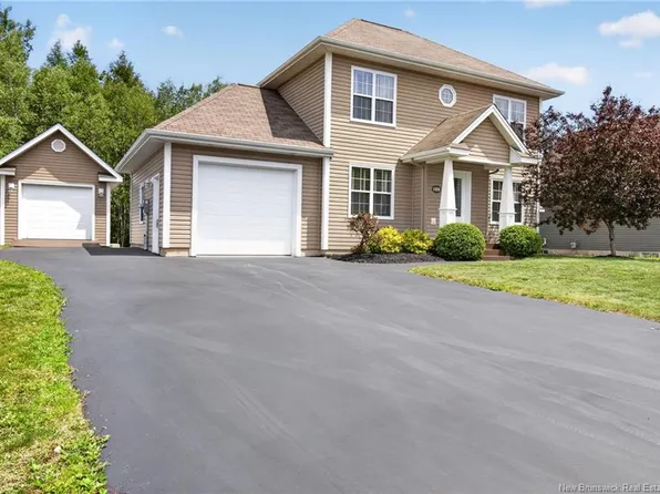 185 Murielle Cross, Dieppe, NB E1A 0E8