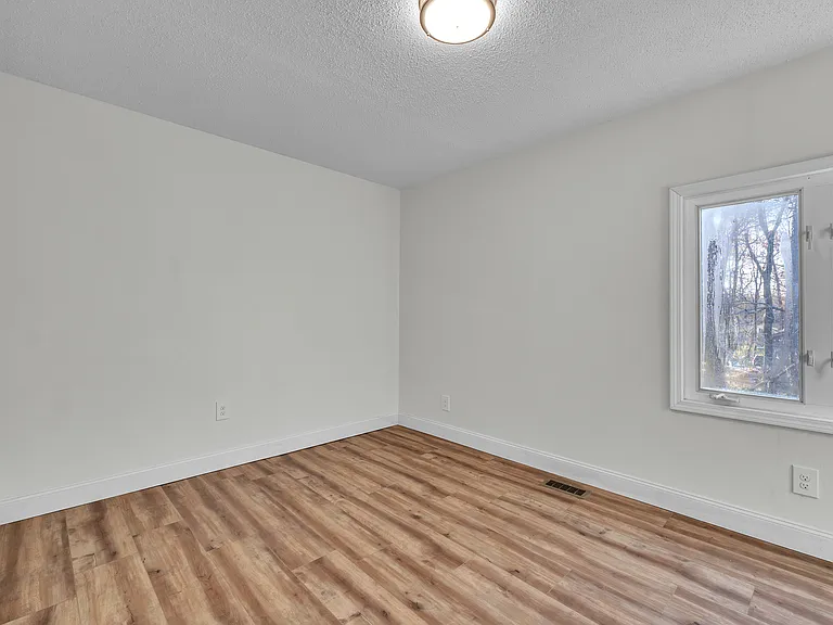 8165 Leonard Dr — Photo 31