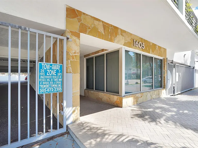1605 Bay Rd #201 — Photo 41