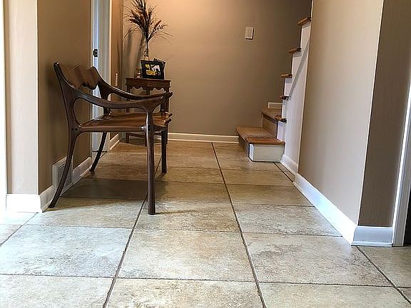 2nd image of 720 Catalina Blvd