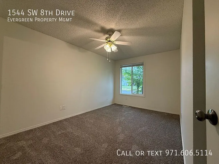 1544 SW 8th Dr — Photo 21